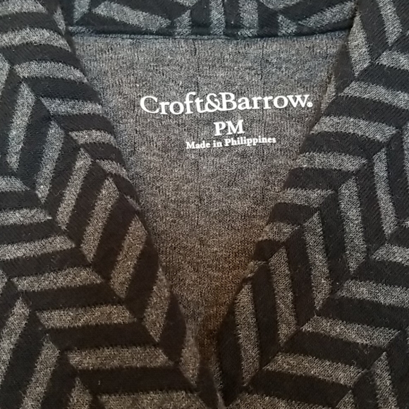 Croft & Barrow gray and black zip chevron sweater - Picture 5 of 10